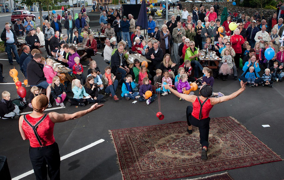 Gøglere på Nørre Snede Torv