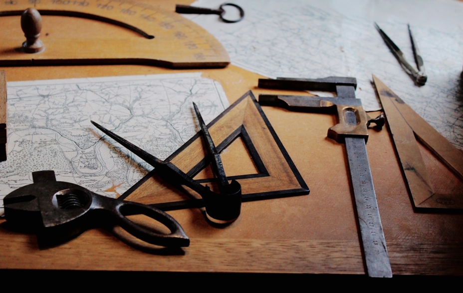 Arbejdsbord med værktøj