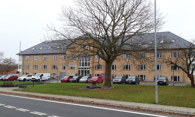 Brandlundparken facade ude fra Brandlundvej Brandlundparken facade ude fra Brandlundvej